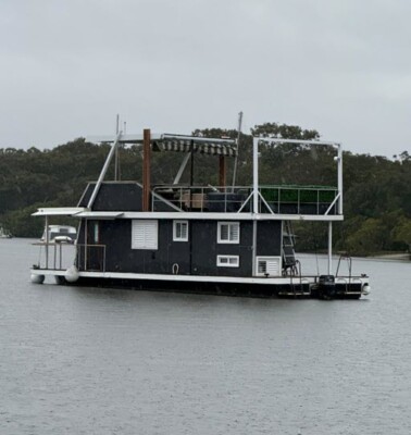 Buying a houseboat Buying a houseboat