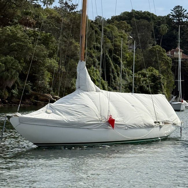 How to maintain a sailboat
