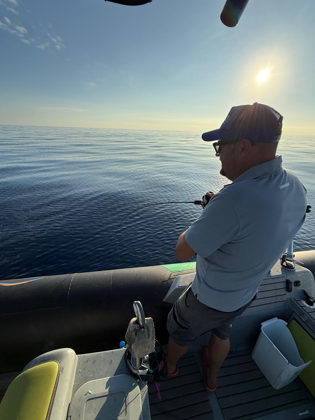 Stefano Adami coaching me up on his slow pitch jigging technique